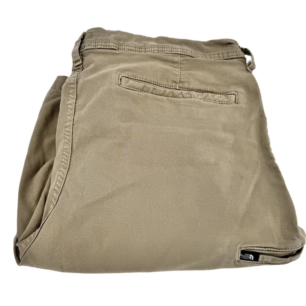 The North Face Shorts Mens 40‎ (38x9 ACTUAL) Khaki Tan Chino Outdoor